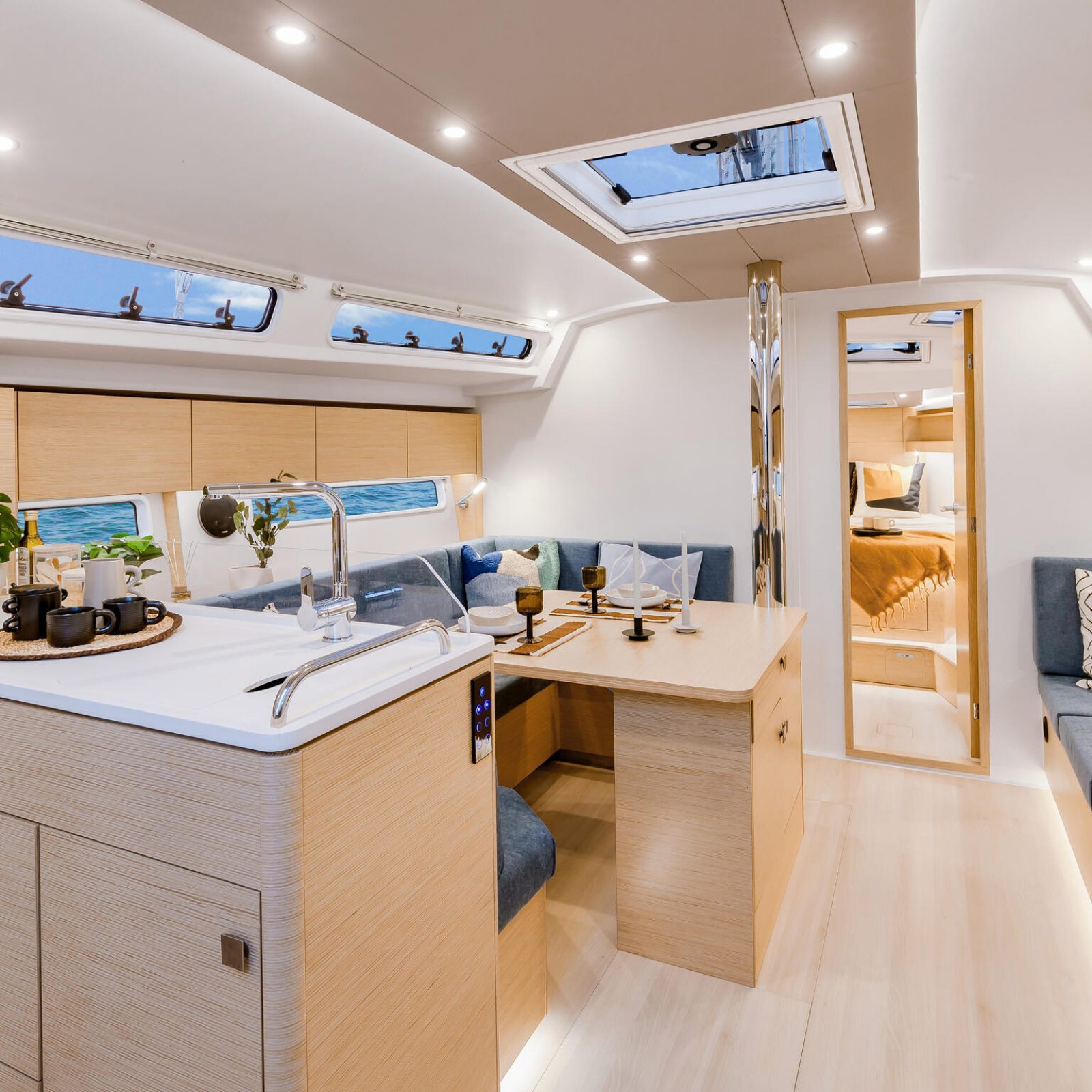 Hanse 410 Interior